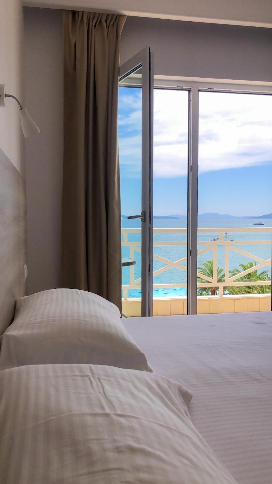 Sun N Blue Hotel Sarandë Eksteriør bilde